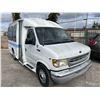 Image 2 : 2001 Ford E-350