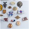 Image 2 : 32pc Vintage Collectible Pins and Buttons