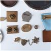 Image 7 : 32pc Vintage Collectible Pins and Buttons
