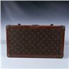 Image 13 : Louis Vuitton Monogram Canvas Train Case