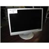 Image 1 : 19" Lcd Widescreen  Flat Panel Monitor