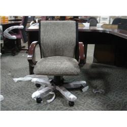 Beige/ Black Mid - Back Tilter Chair