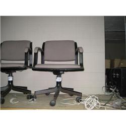 Green Mid-back Task Chair