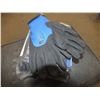 Image 1 : 12 Pairs Of Size XXL Of North Flex Cold Grip Gloves