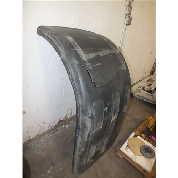 2 Plastic Semi Truck Fenders
