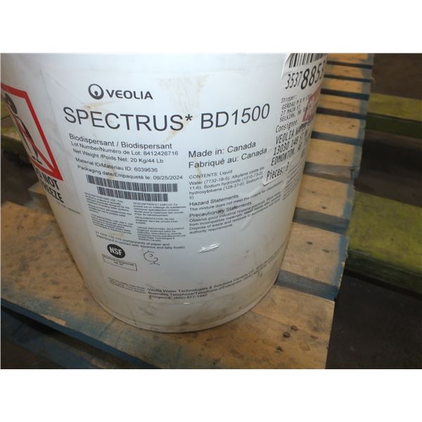 3 Pails Of Spectrus BD 1500