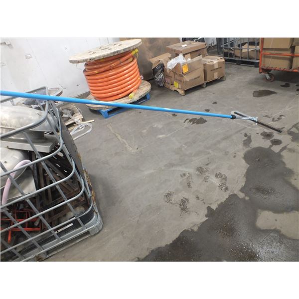 Bow Float w/ 1 Extra Trowel Head