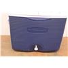 Image 2 : * Rubbermaid Two Lid Wheeled Cooler - 21" x 15" x 18"