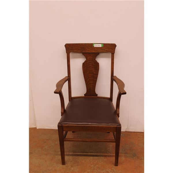 * Antique Wood Arm Chair