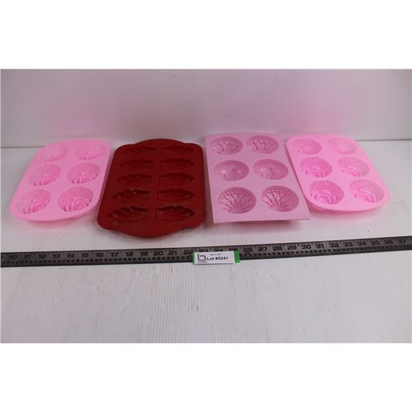 (4) Rubber Food Molds