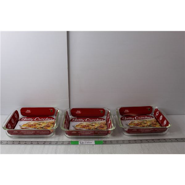 (3) Betty Crocker Square Baking Pans