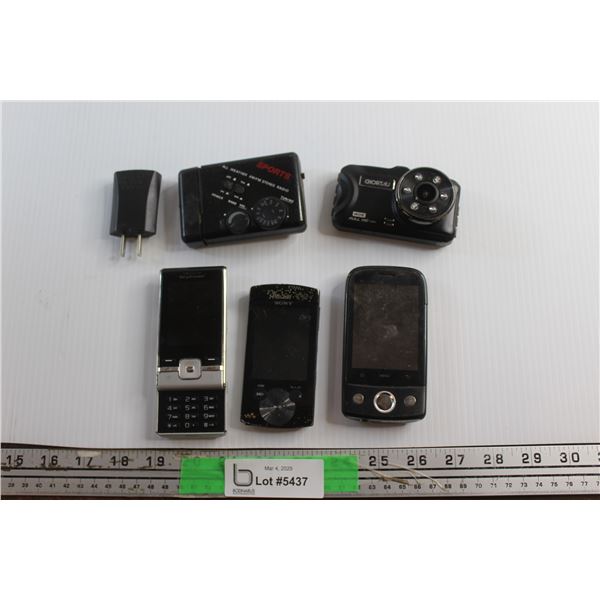Sony Ericson & Wind Phones, Sports All Weather AM/FM Radio, Chortau Camera and Power Block - As Is