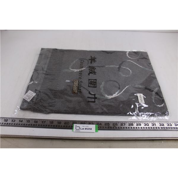 Ladies Scarf - Virgin Wool - Aspen Grey - Sealed