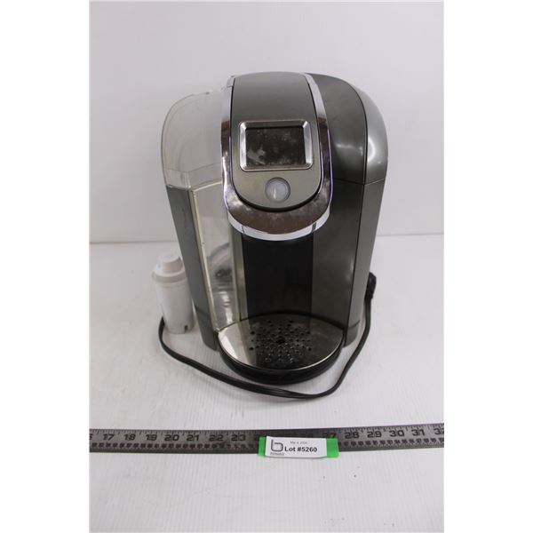 Keurig Coffee Maker - Powers On - As is