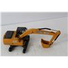 Image 2 : United Rentals/Case Model Excavator Up to 9" Tall