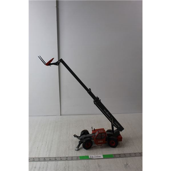 Model Skyjack Telehandler Up to 26" Tall, 9.5" Long