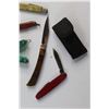 Image 7 : (5) Folding Knives and Multi Tool with Case