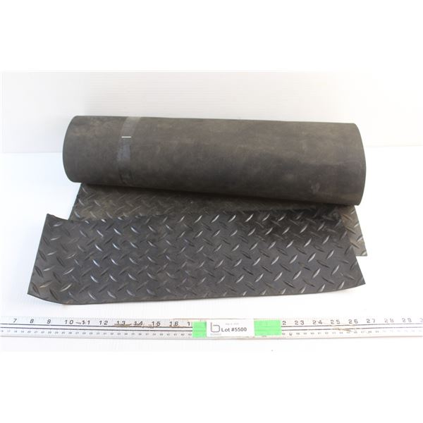Diamond Rubber Mat 27'' x 20''