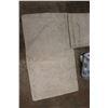 Image 3 : (2) Rugs - 41'' x 24'', 25'' x 18'' & Pet Blanket 58'' x 46''