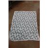 Image 5 : (2) Rugs - 41'' x 24'', 25'' x 18'' & Pet Blanket 58'' x 46''