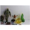 Image 2 : Assorted Action Figures, Double Blade Razors, Marbles, Coaster, Ceramic Decorative Jewelry Dish and 
