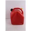 Image 2 : Jerry Can 20L - Still Contains .5 L of Gasoline - CANNOT BE SHIPPED!!!