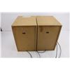 Image 2 : Pair of Bookshelf Speakers 10" x 9" x 6" - Untested - As is