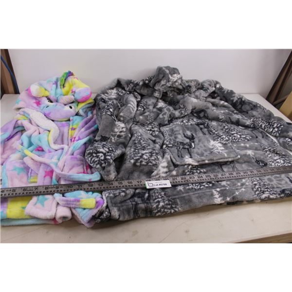 Child's Unicorn Bathrobe, Winter Themed Fleece Pullover - Size 3XL Approx