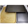 Image 3 : Kitchen Lot (Frypans, Baking Sheets, Cutting Boards, Strainers, Muffin Tin, Toastmaster Toaster - Te