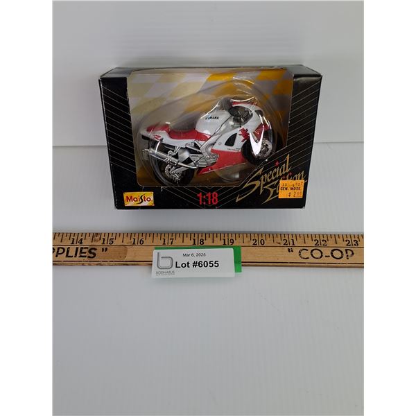 Yamaha Motorcycle Model - 1/18 Model Scale - NOS