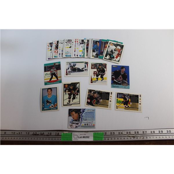 Assorted NHL Pro Set, Upper Deck & Score Trading & Playing Hockey Cards -Authenticity Not Guaranteed