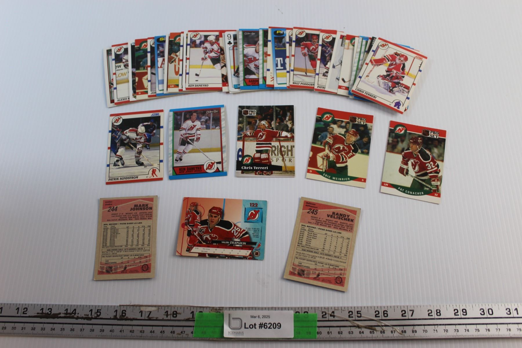 Assorted NHL Pro Set, Upper Deck, O Pee Chee & Score Trading Hockey ...