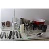 Image 1 : Kitchen Lot- (8) Knives, (2) Mixing Bowls, Mugs, Misc.