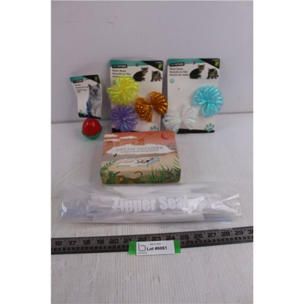 Pet Store Cat Toys, Dream Decoder, Plastic Knives