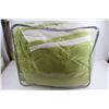Image 3 : Queen Size Comforter Set in See-Thru Storage Tote 24" x 15" x 19" Approx