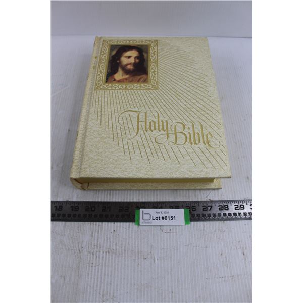 NAB Catholic Holy Bible 9" x 12" x 2.5"