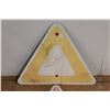 Image 4 : (2) Yield Road Signs 24'' x 27''