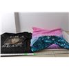 Image 1 : Donkey Kong T Shirt- S, & Mermaid Blanket 57" Long