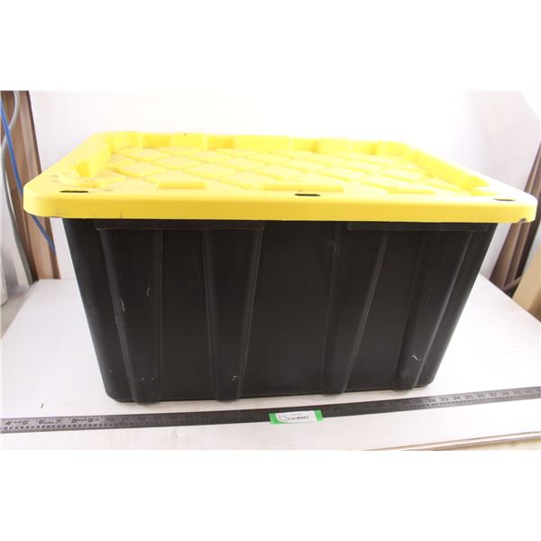 Plastic Storage Bin with Lid 28.5" x 20" x 15" - CANNOT SHIP