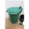 Image 2 : * Plastic 2-Wheel Bin 25" Tall & 3 Flower Pots