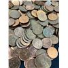 Image 2 : 4.5 lbs Mix of US & Canadian Pennies