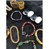 Image 2 : Costume Jewelry Bracelets