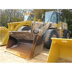 KAWASAKI 80Z RUBBER TIRED LOADER