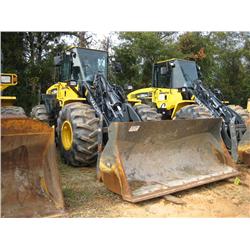 KOMATSU WA250PT-5L RUBBER TIRED LOADER