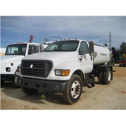 2000 FORD F650 SUPER DUTY S/A WATER TRUCK