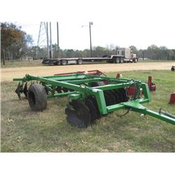 JOHN DEERE OFFSET DISC HARROW