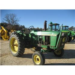 JOHN DEERE 3010 FARM TRACTOR