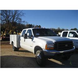 2000 FORD F55 SUPER DUTY CREW CAB PICKUP