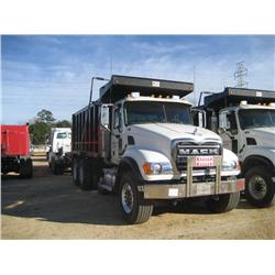 2007 MACK GRANITE CV713 TRI-AXLE DUMP