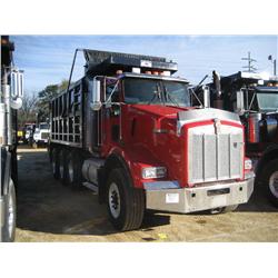 1998 KENWORTH T800 TRI-AXLE DUMP